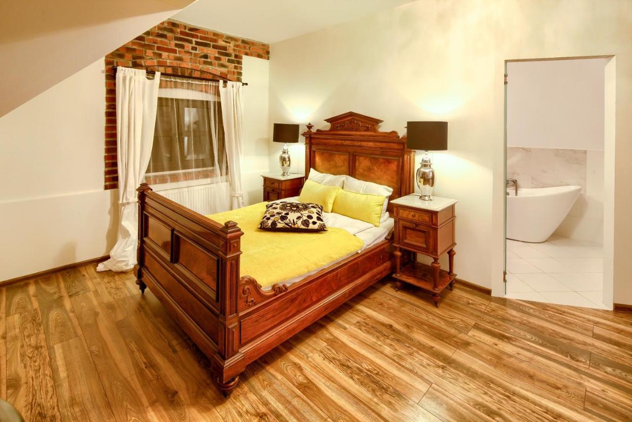 Folwark Bialych Bocianow Guest House Kamionka  Exterior photo